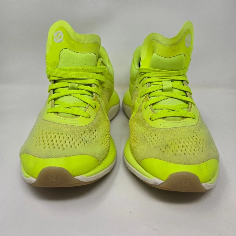 Lululemon W Chargefeel‎ Workout Low Athletic Shoes Neon Yellow Women's 8.5